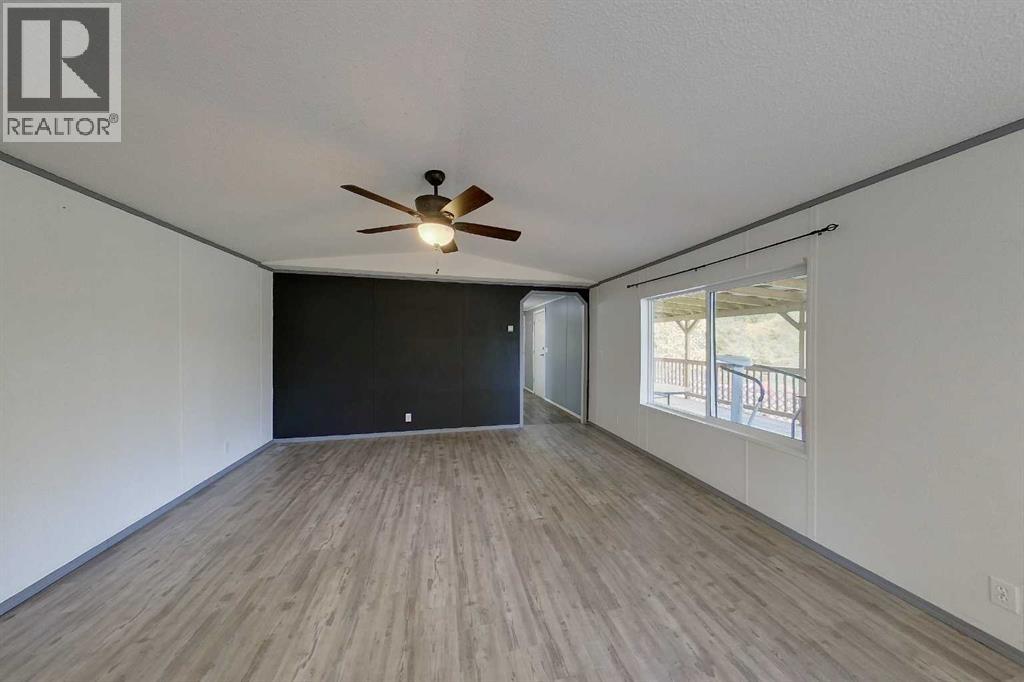 1305 Southshore Drive W Property Photo 8