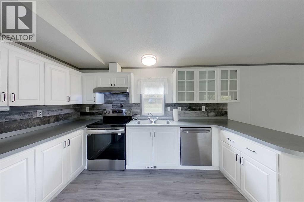1305 Southshore Drive W Property Photo 12
