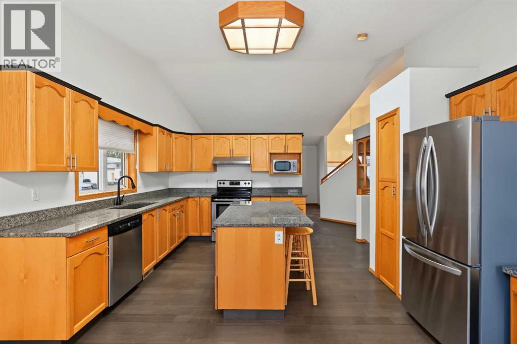 9323 69a Avenue Property Photo 3
