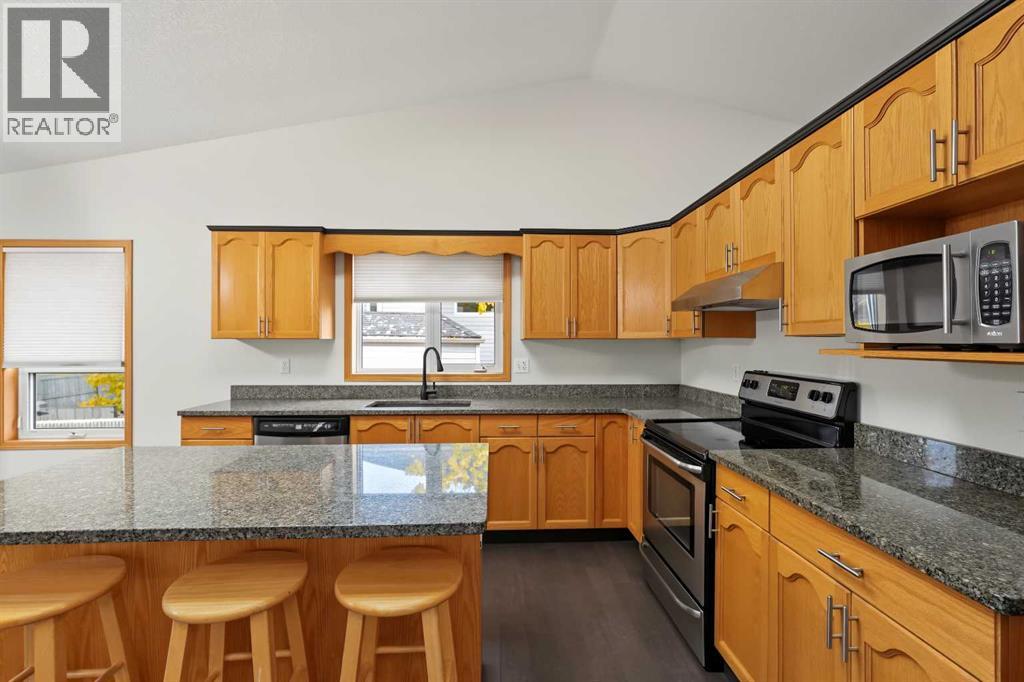 9323 69a Avenue Property Photo 4