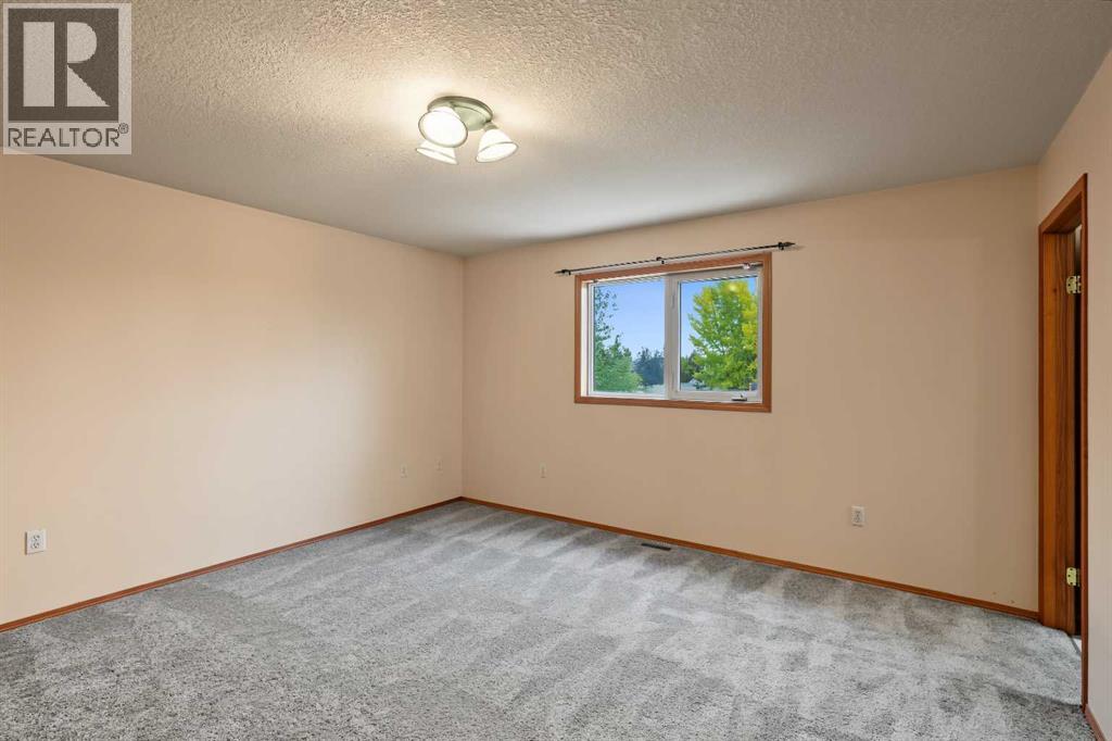 9323 69a Avenue Property Photo 11