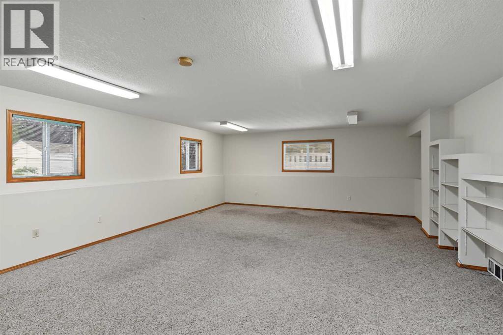 9323 69a Avenue Property Photo 18