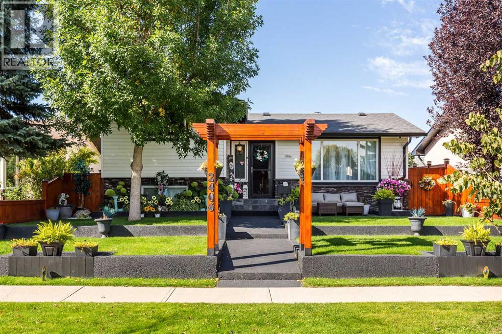 2406 18 Street N Property Photo 1