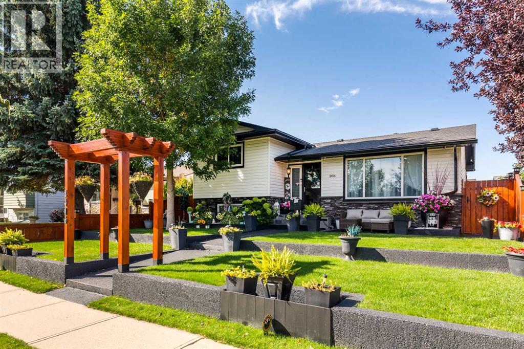 2406 18 Street N Property Photo 2