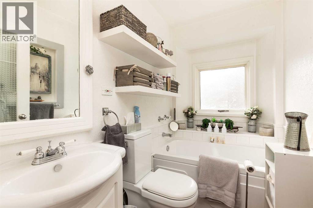2406 18 Street N Property Photo 17