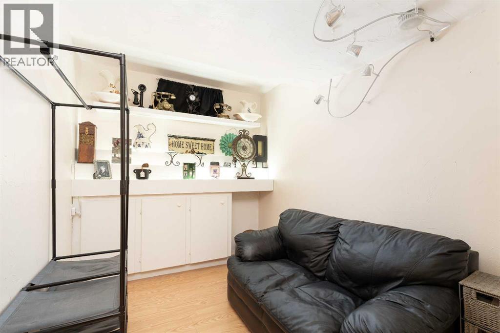 2406 18 Street N Property Photo 28