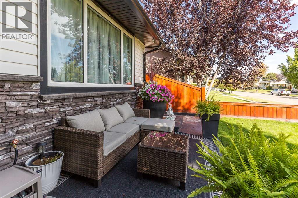 2406 18 Street N Property Photo 31