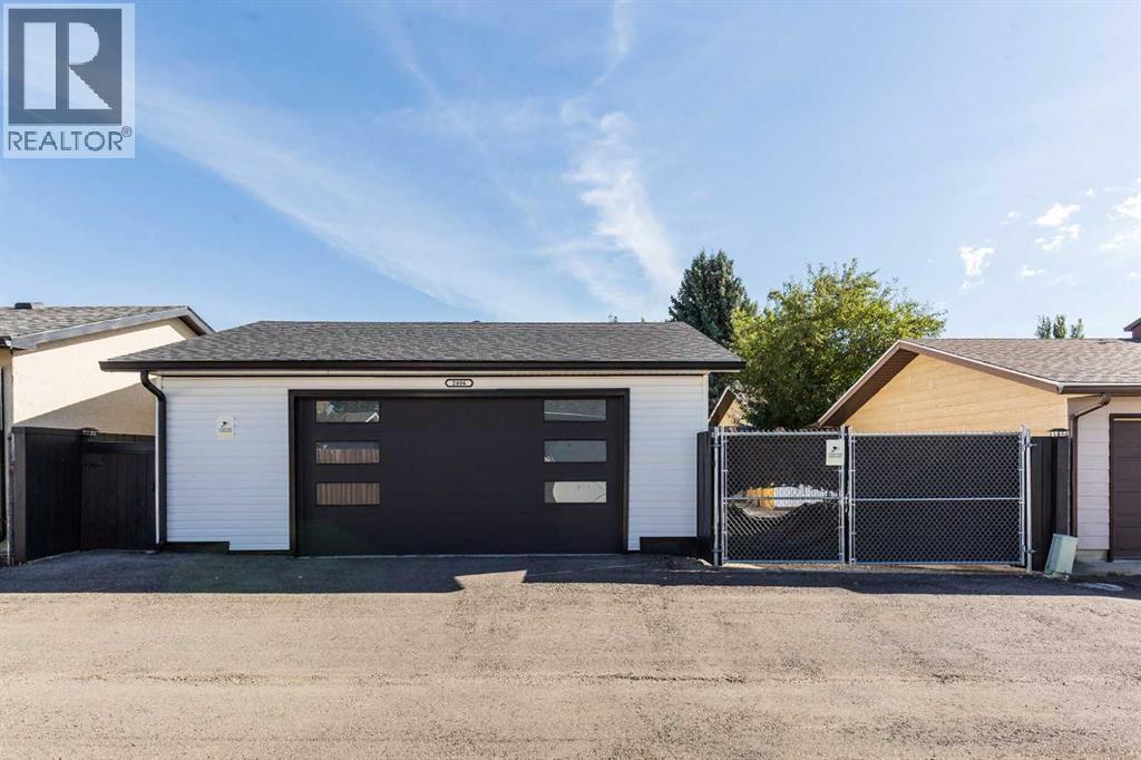 2406 18 Street N Property Photo 40