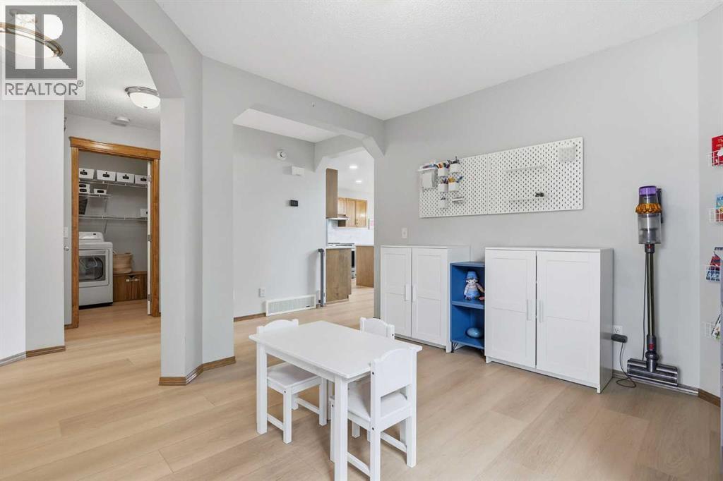 38 Chapman Close Se Property Photo 4