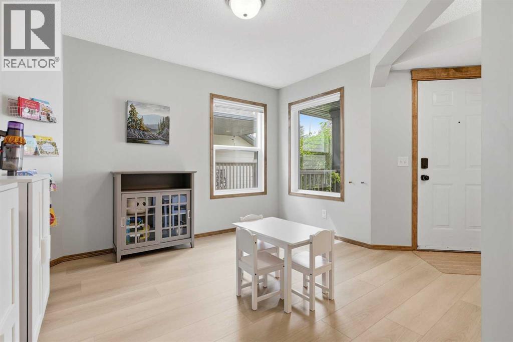 38 Chapman Close Se Property Photo 5