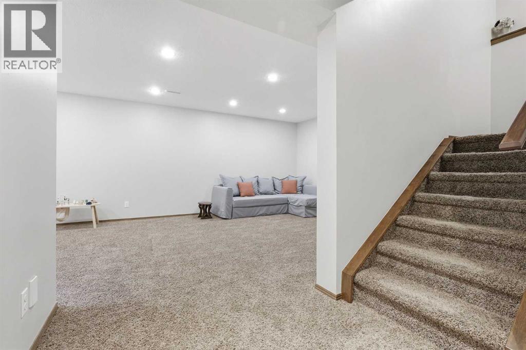 38 Chapman Close Se Property Photo 27
