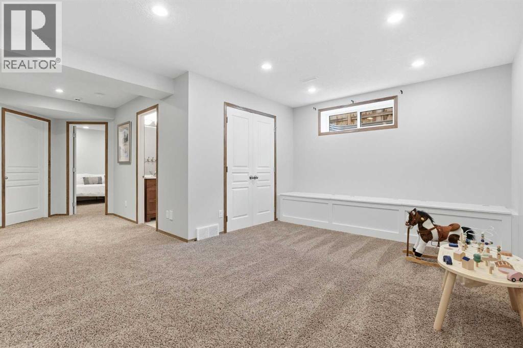38 Chapman Close Se Property Photo 32