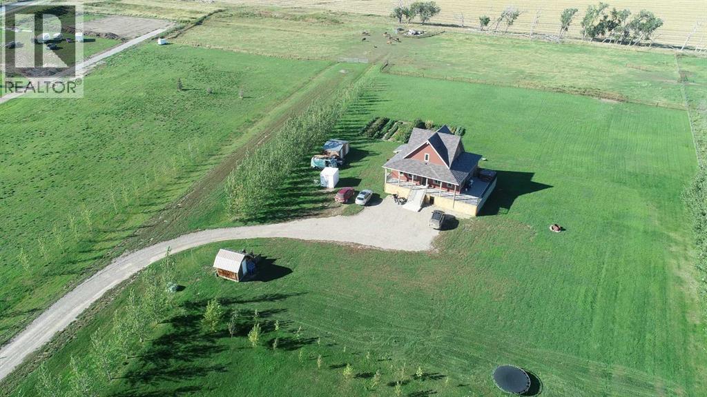 210044 Highway 512 Property Photo 2