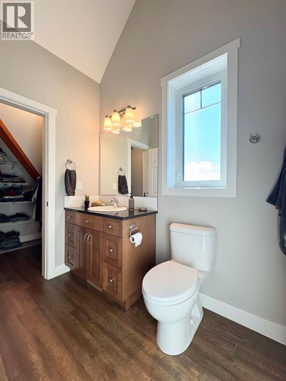 210044 Highway 512 Property Photo 21