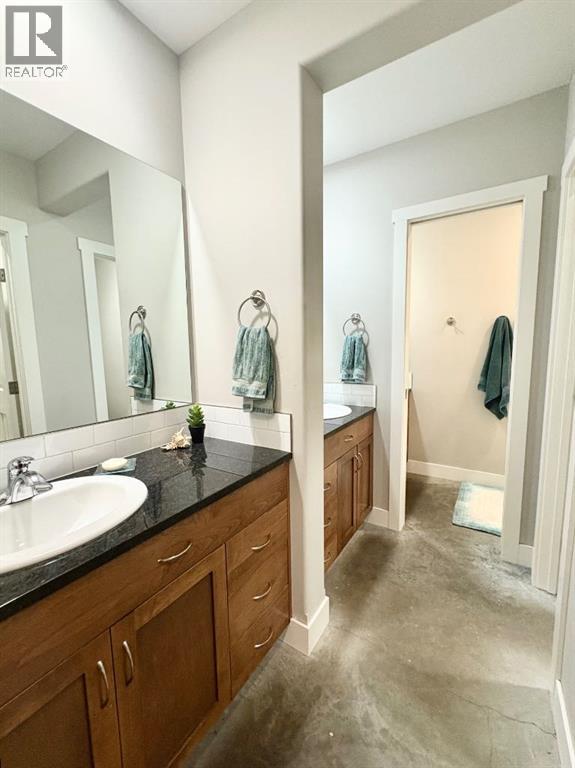 210044 Highway 512 Property Photo 36