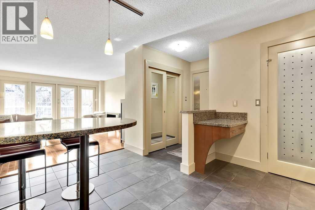 1534 15 Avenue Southwest Property Photo 4