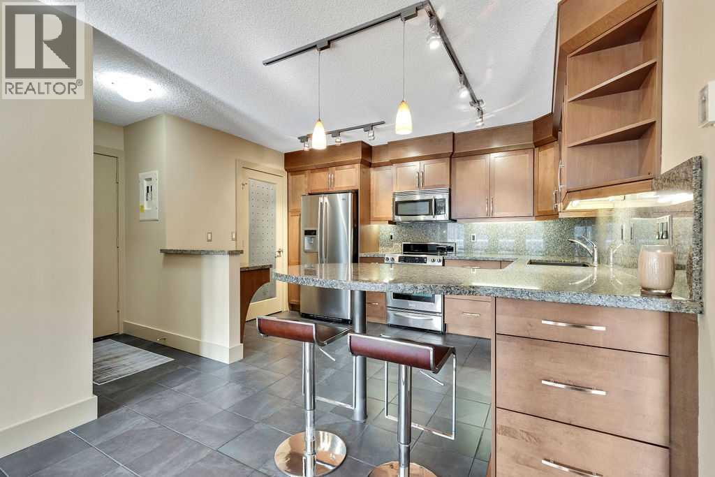 1534 15 Avenue Southwest Property Photo 6