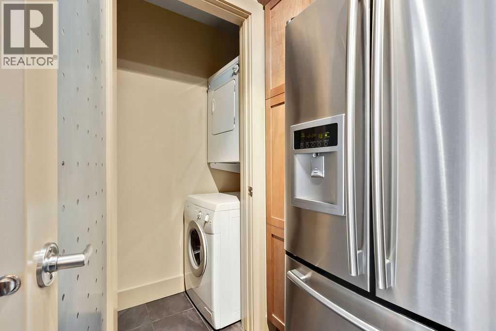 1534 15 Avenue Southwest Property Photo 8