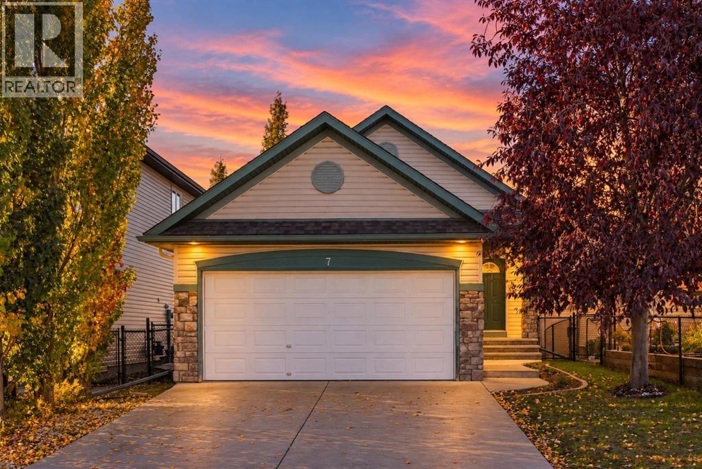 7 Royal Birch Green NW Property Photo 1
