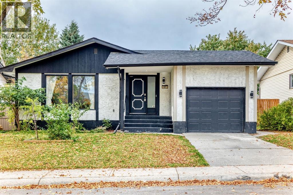 135 Whiteview Close NE Property Photo 1