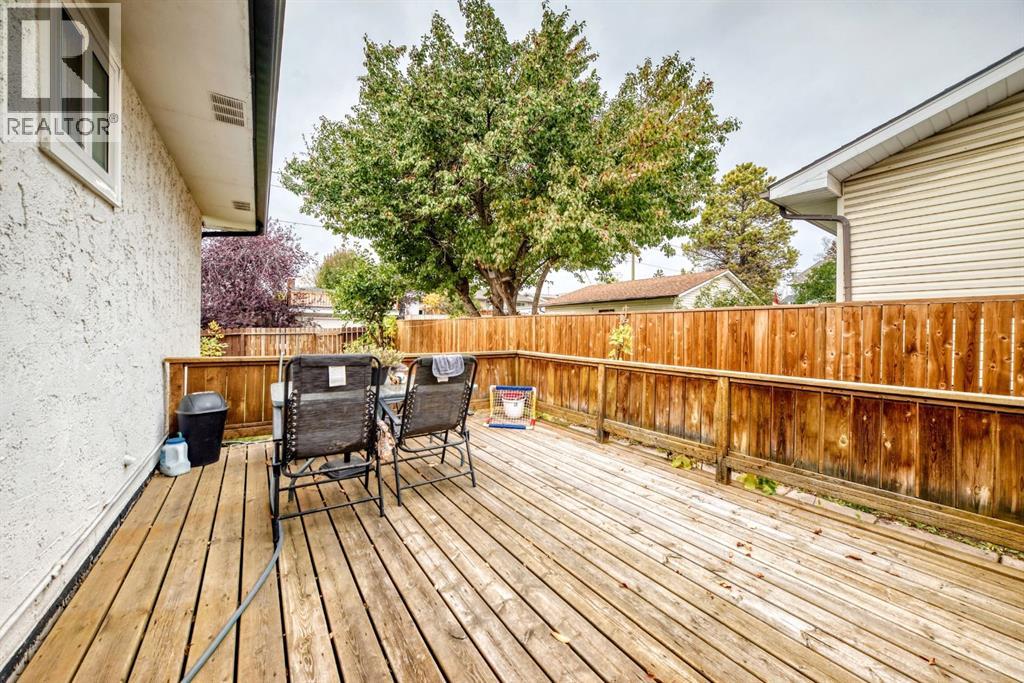 135 Whiteview Close Ne Property Photo 43