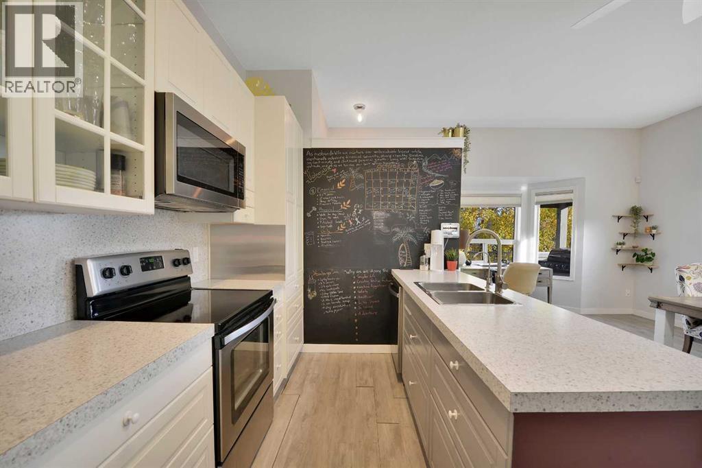 332 Drummond Avenue Property Photo 11