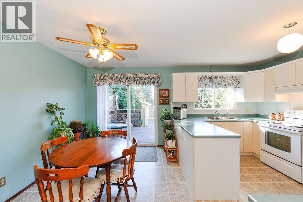5907 43 Avenue Property Photo 11