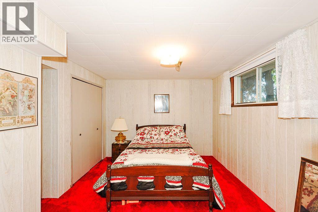 5907 43 Avenue Property Photo 23