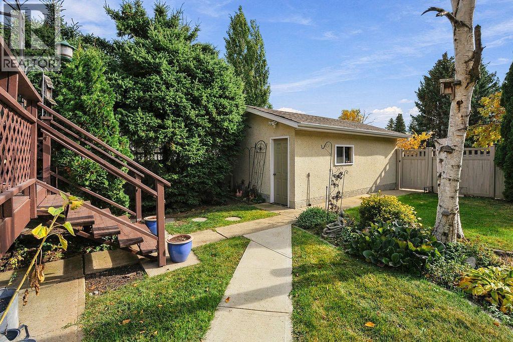 5907 43 Avenue Property Photo 31