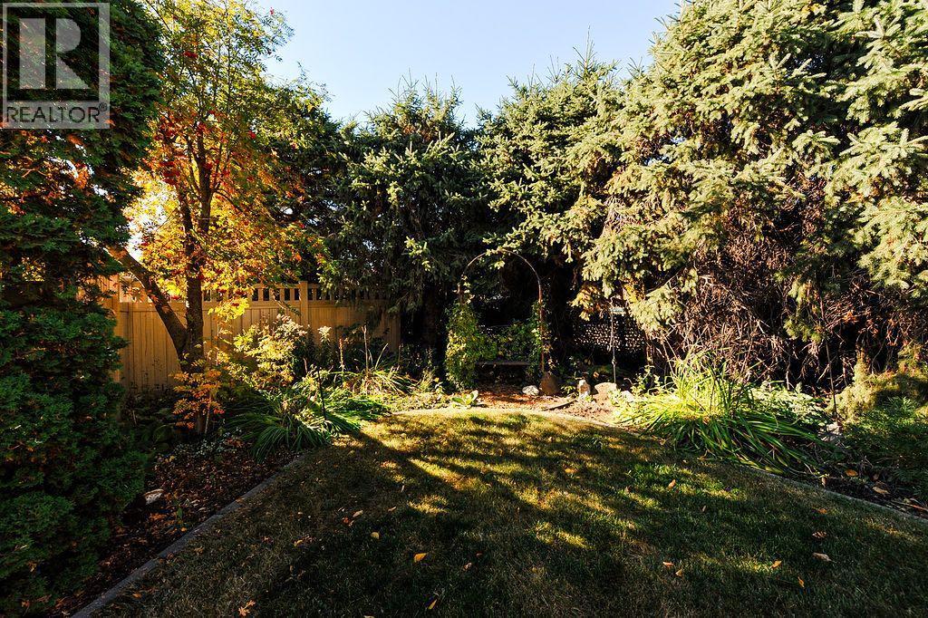 5907 43 Avenue Property Photo 33