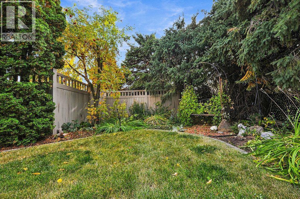 5907 43 Avenue Property Photo 34