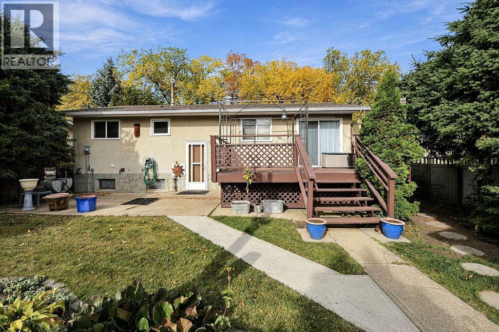 5907 43 Avenue Property Photo 36