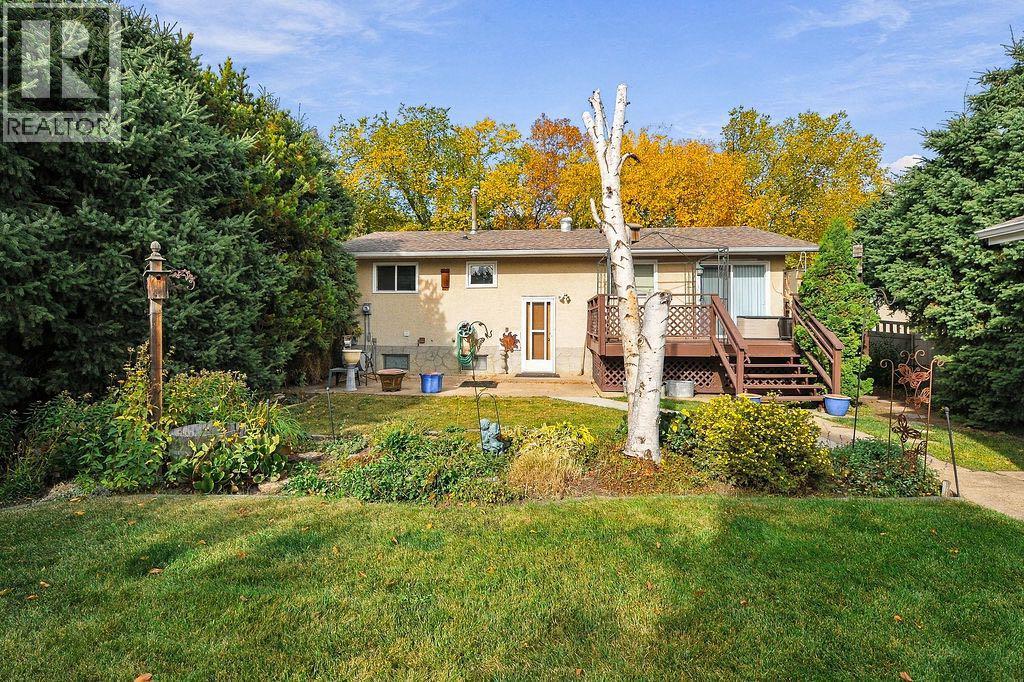 5907 43 Avenue Property Photo 37