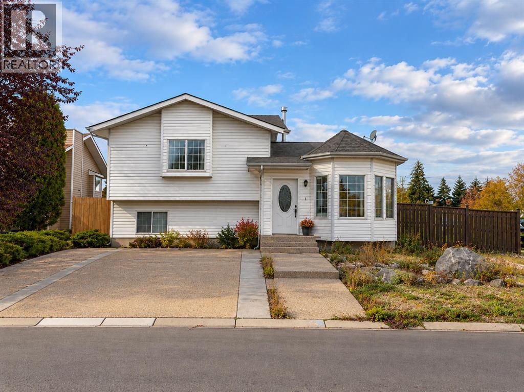 1 Pickering Close Property Photo 1