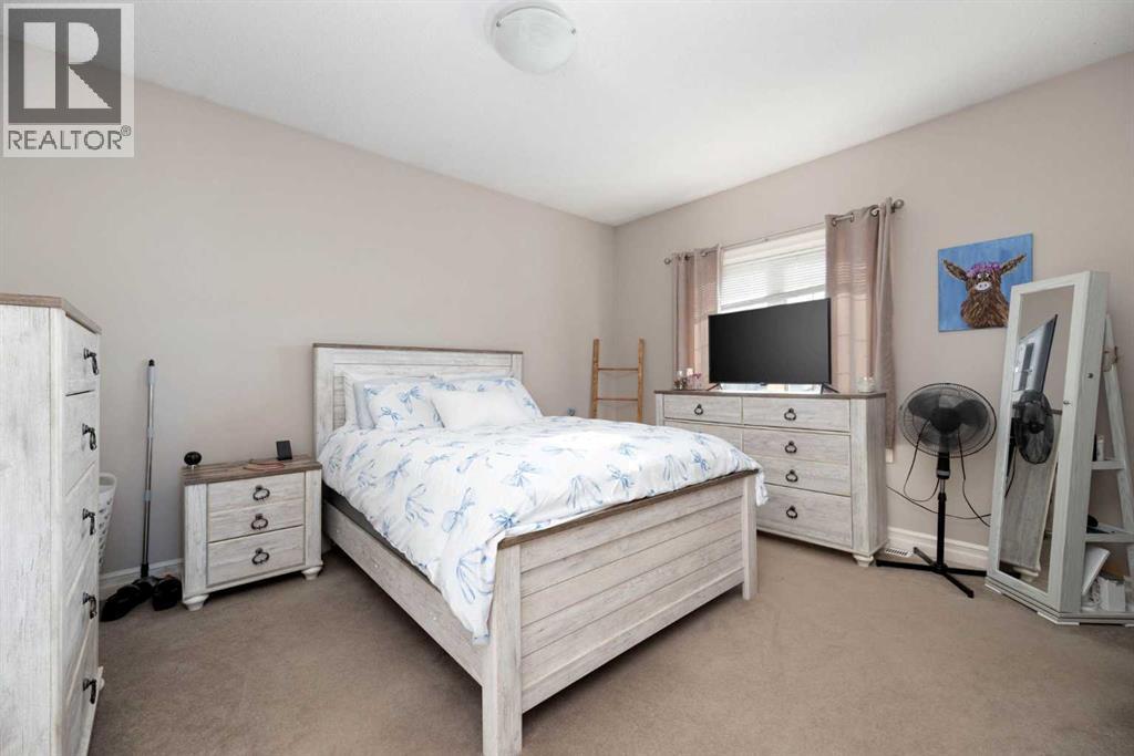 156 Paris Crescent Property Photo 11