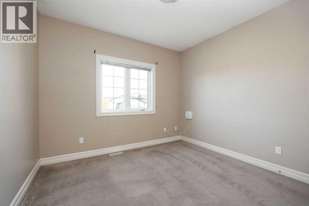 156 Paris Crescent Property Photo 14
