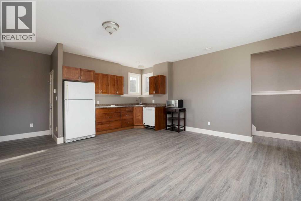 156 Paris Crescent Property Photo 17