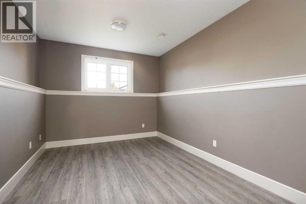 156 Paris Crescent Property Photo 24