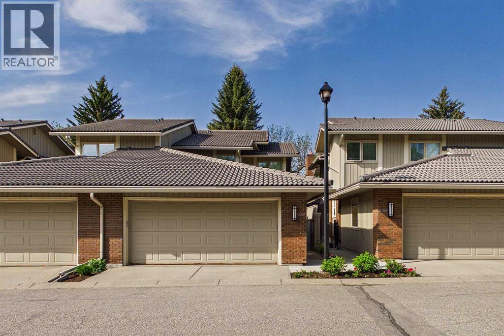 20 Midpark Crescent Southeast Property Photo 1