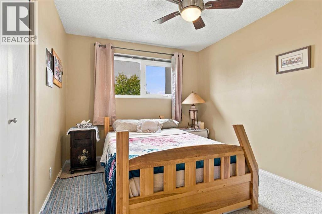 5013 47 Street Property Photo 19