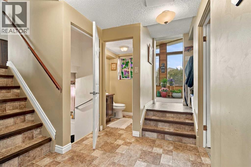 5013 47 Street Property Photo 22
