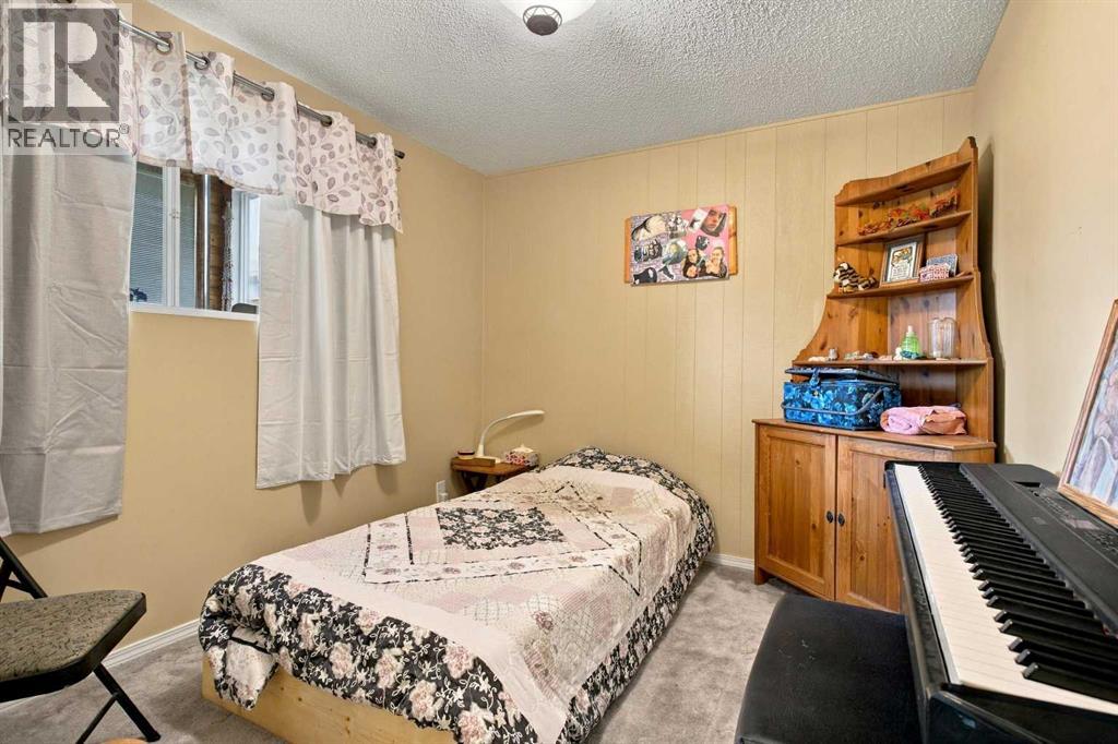 5013 47 Street Property Photo 26
