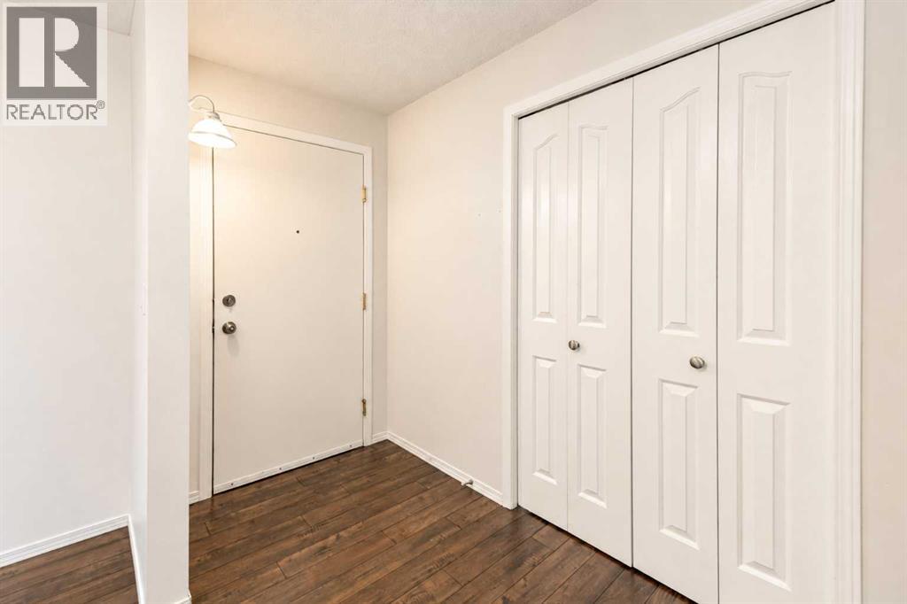 60 Lawford Avenue Property Photo 12