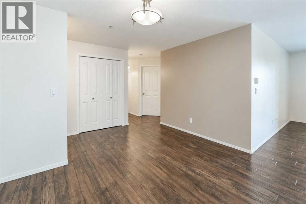 60 Lawford Avenue Property Photo 13