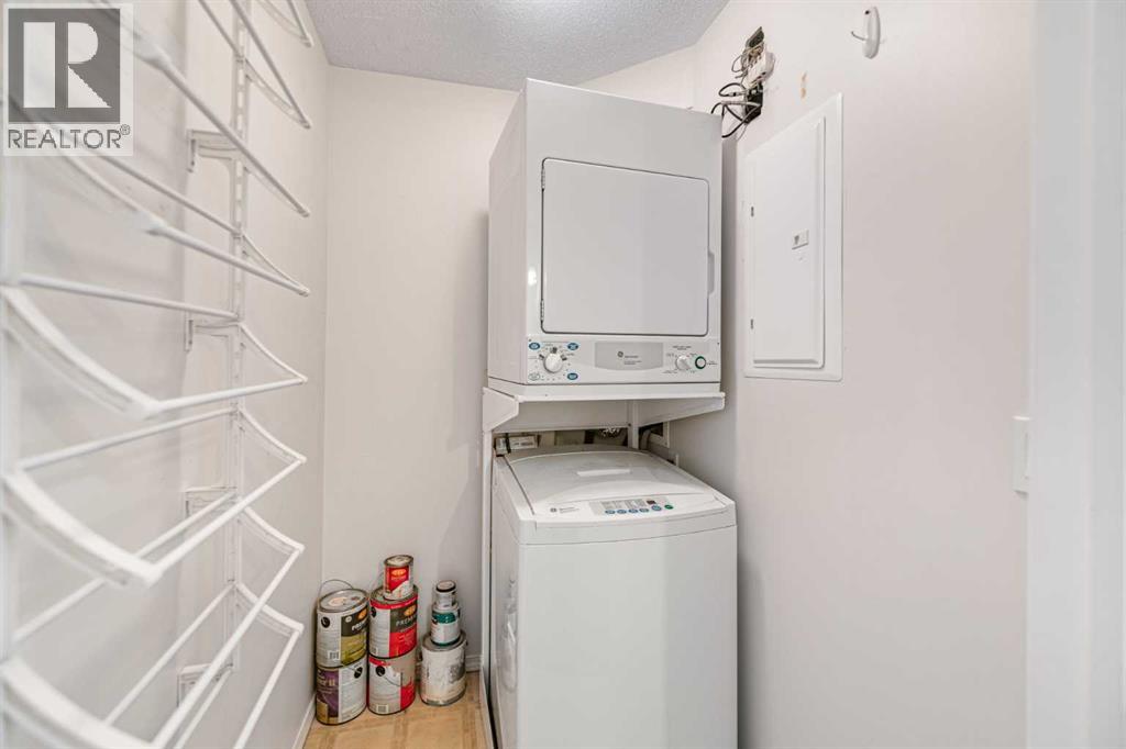 60 Lawford Avenue Property Photo 32