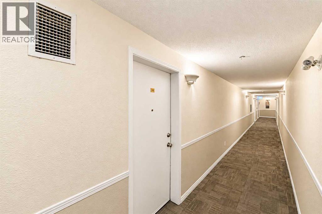 60 Lawford Avenue Property Photo 33