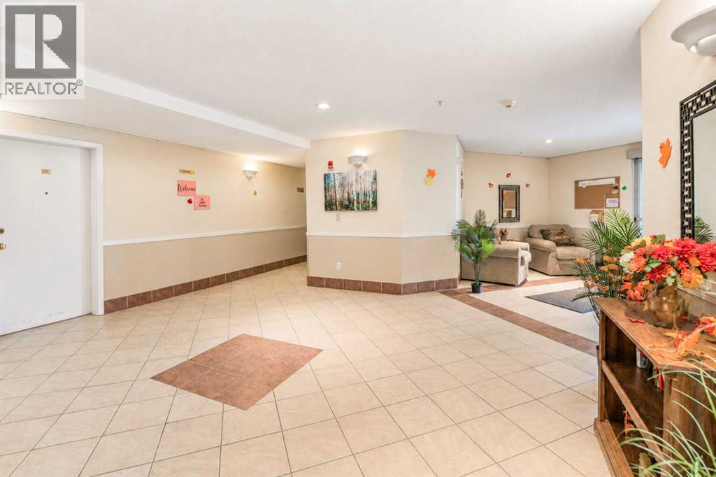 60 Lawford Avenue Property Photo 35