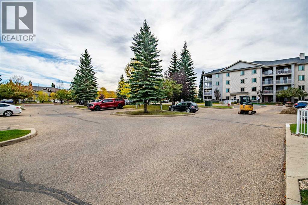 60 Lawford Avenue Property Photo 37