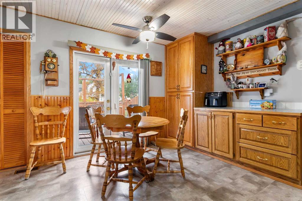 623 3 Avenue Property Photo 8
