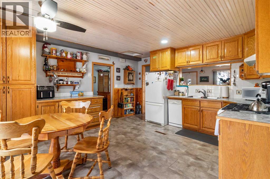 623 3 Avenue Property Photo 9